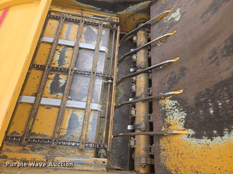 image for item EV5447 Haybuster 2650 bale processor