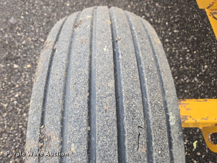 image for item EV5447 Haybuster 2650 bale processor