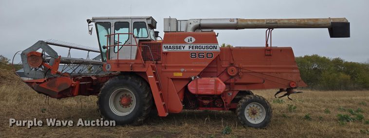 image for item EV5476 1984 Massey Ferguson 860 combine