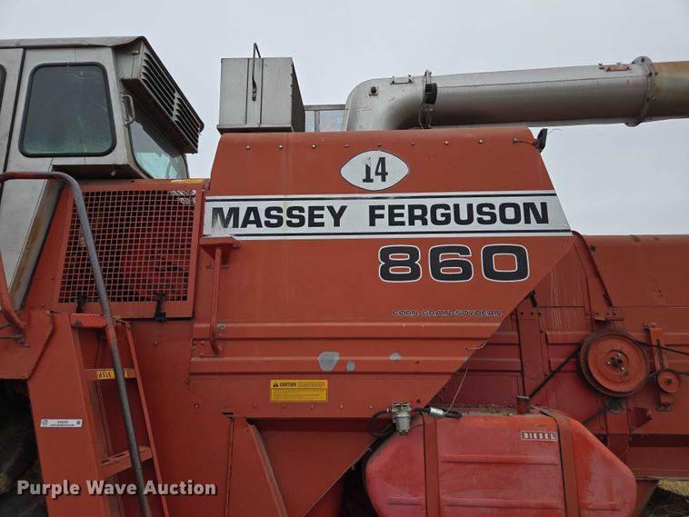 image for item EV5476 1984 Massey Ferguson 860 combine