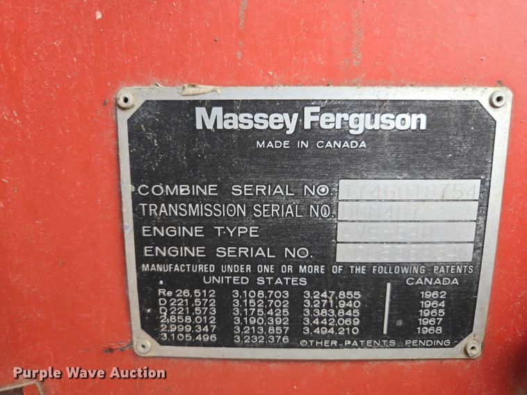 image for item EV5476 1984 Massey Ferguson 860 combine