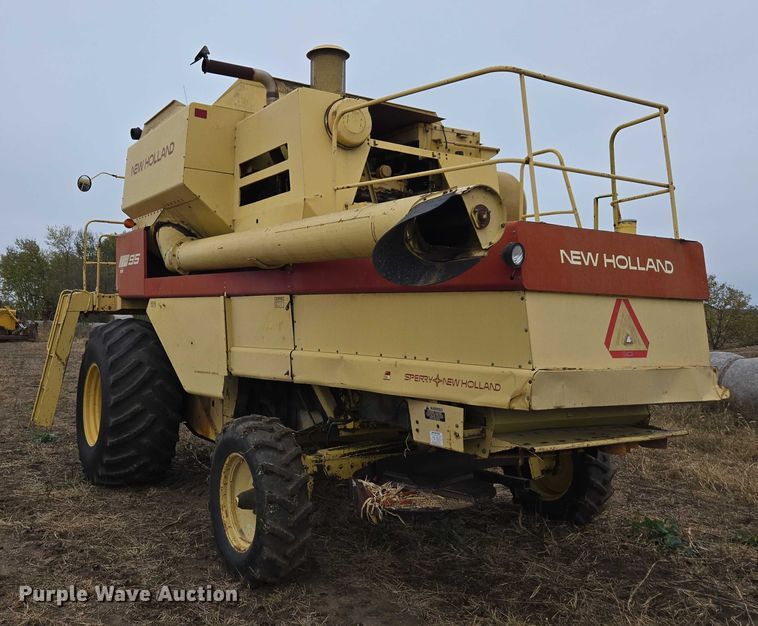 image for item EV5477 New Holland TR95 combine