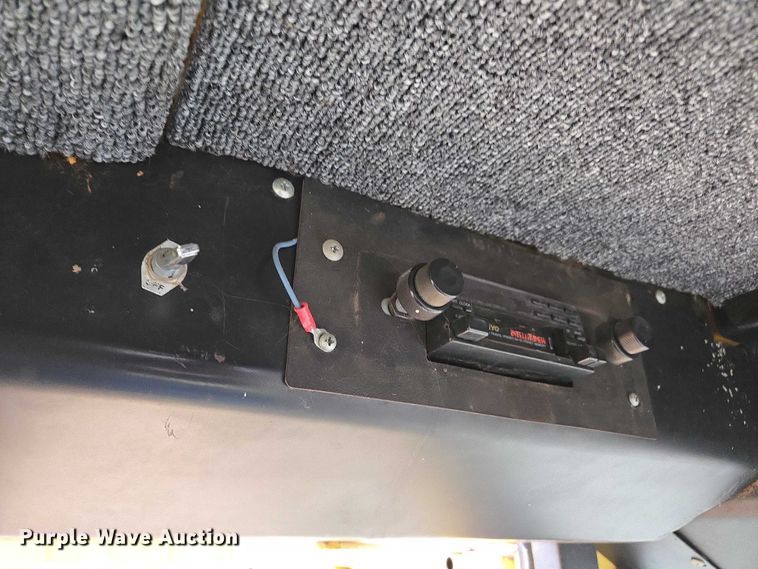 image for item EV5477 New Holland TR95 combine