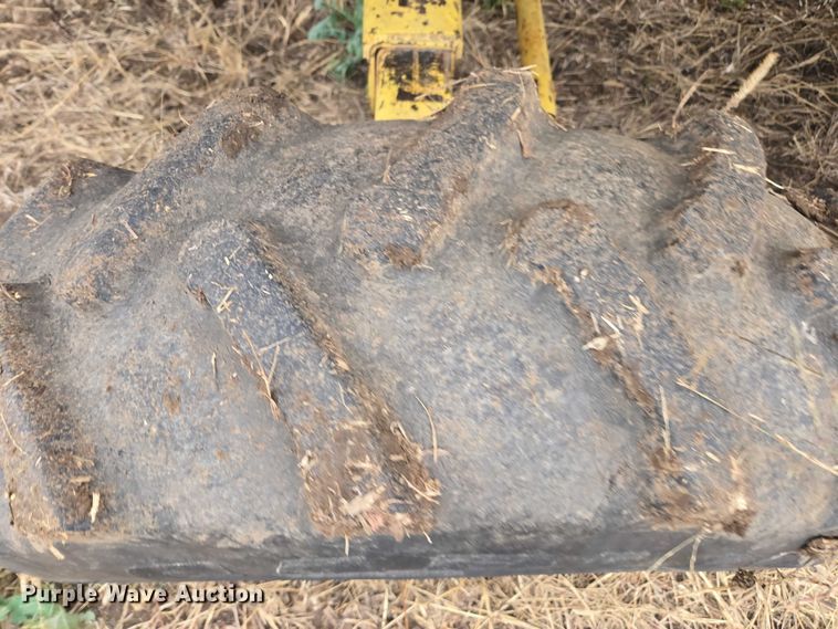 image for item EV5477 New Holland TR95 combine