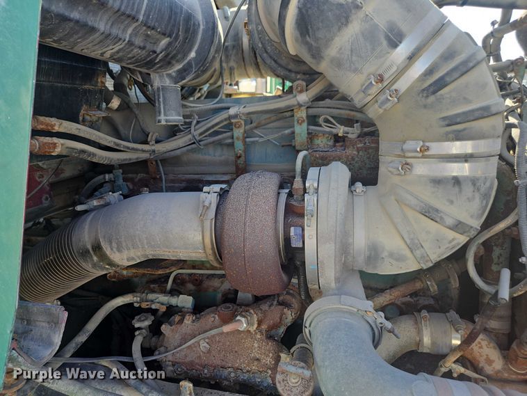 image for item EV5487 1996 Kenworth T600 truck cab and chassis