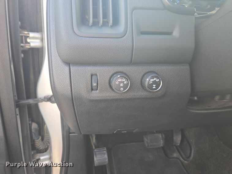 image for item EV5490 2018 Chevrolet Colorado LT Crew Cab pickup truck