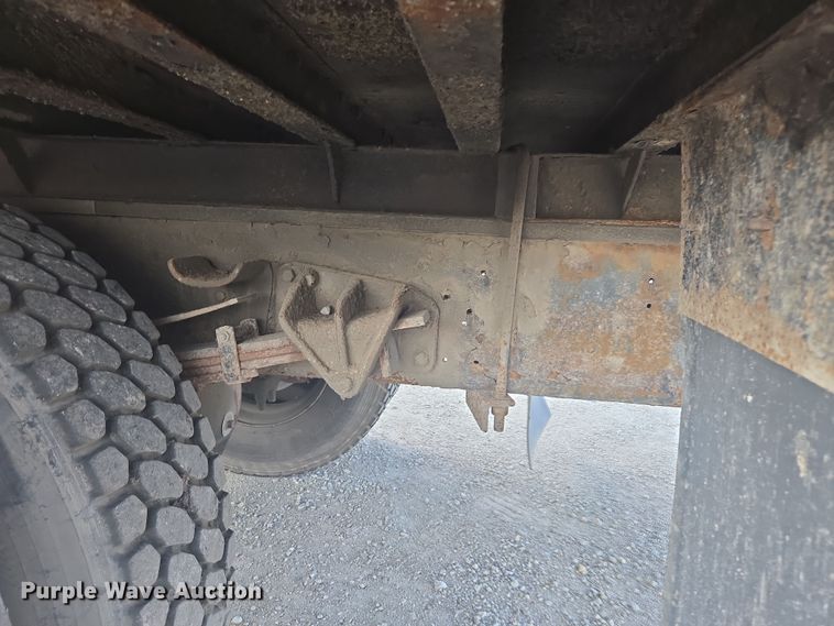 image for item EV5493 1997 International 4900 box truck