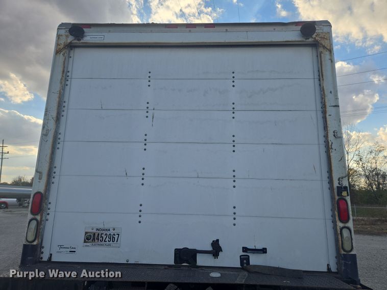 image for item EV5493 1997 International 4900 box truck