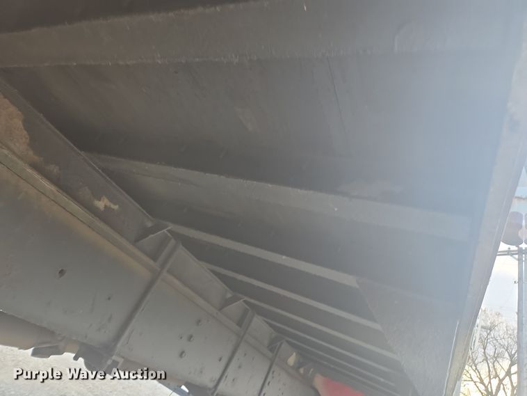 image for item EV5493 1997 International 4900 box truck