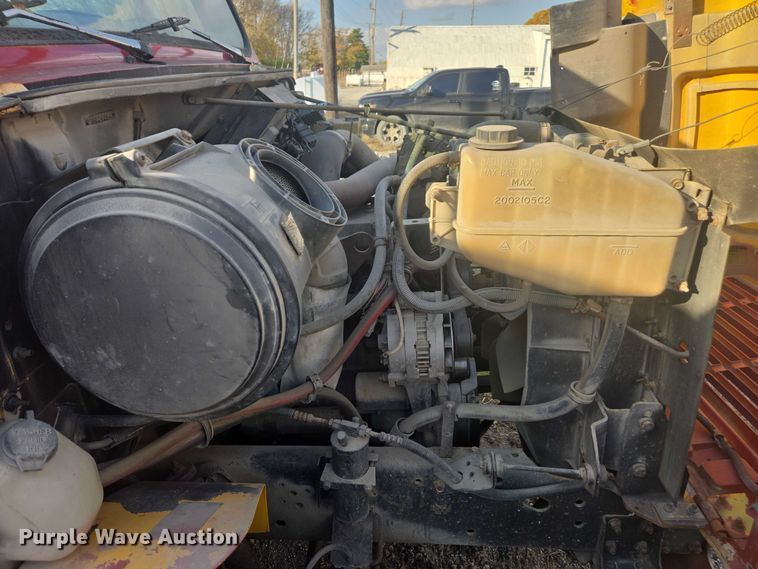 image for item EV5493 1997 International 4900 box truck