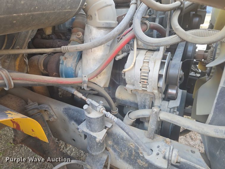 image for item EV5493 1997 International 4900 box truck