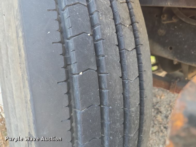 image for item EV5493 1997 International 4900 box truck