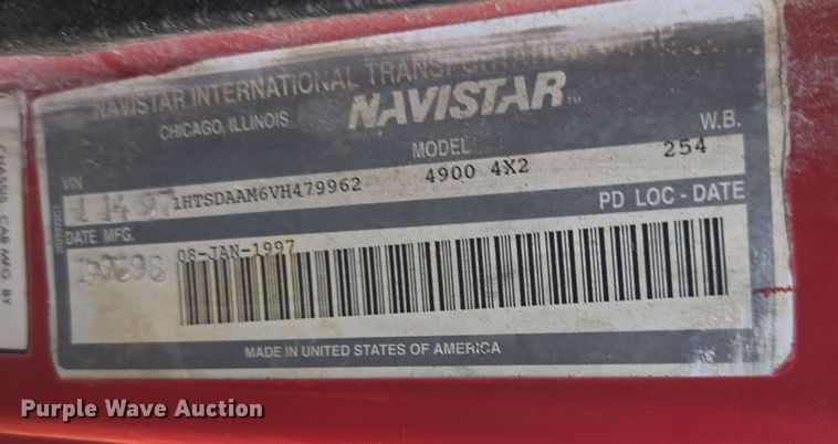 image for item EV5493 1997 International 4900 box truck