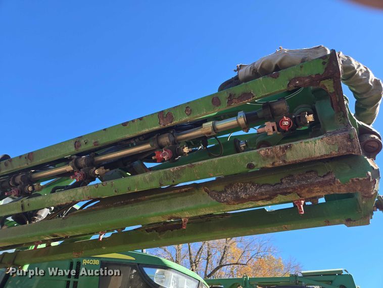 image for item EV5494 2018 John Deere R4038 sprayer
