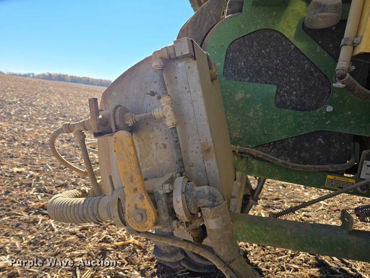 image for item EV5494 2018 John Deere R4038 sprayer