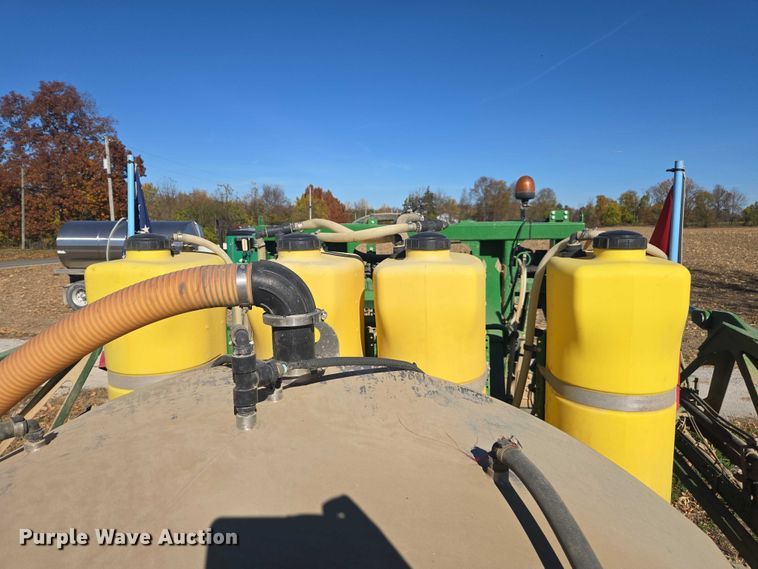 image for item EV5494 2018 John Deere R4038 sprayer