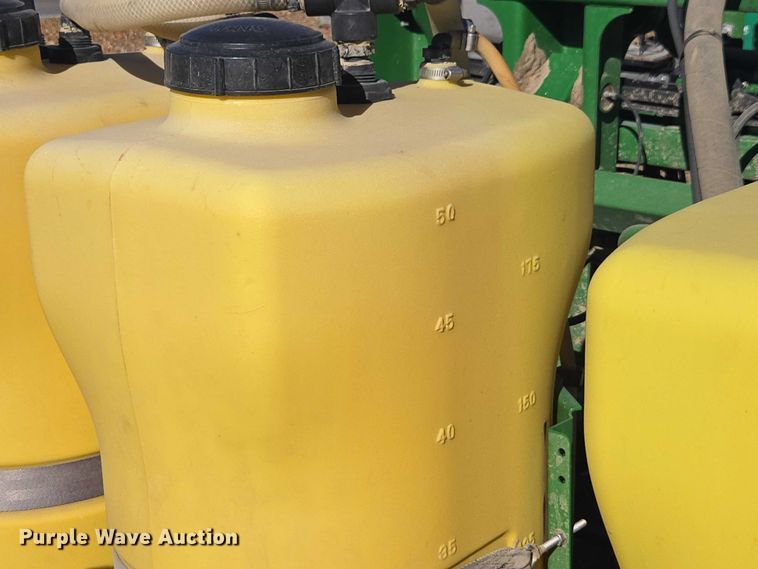image for item EV5494 2018 John Deere R4038 sprayer