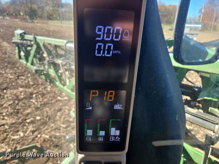 image for item EV5494 2018 John Deere R4038 sprayer