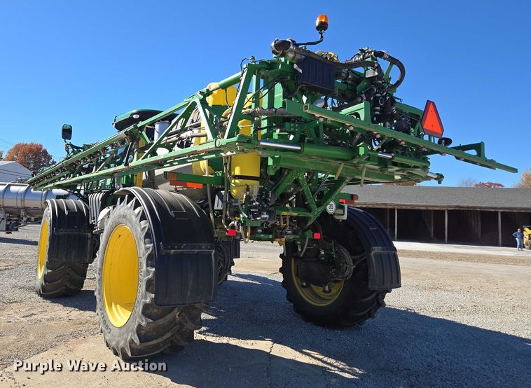 image for item EV5495 2016 John Deere R4045 sprayer