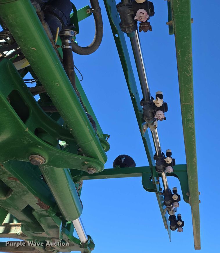 image for item EV5495 2016 John Deere R4045 sprayer
