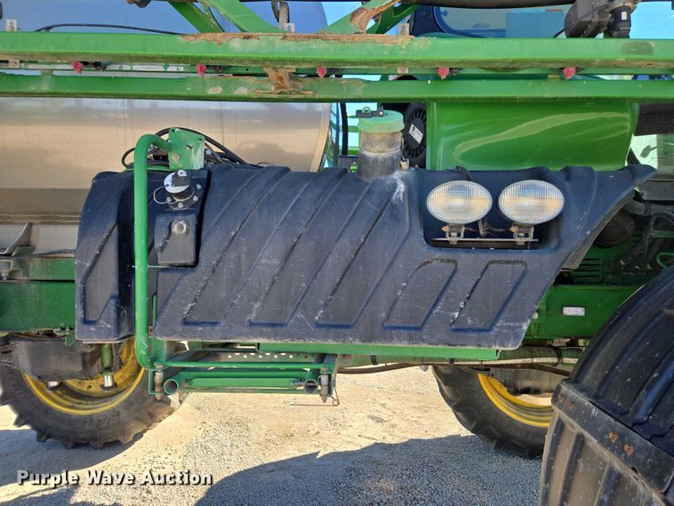 image for item EV5495 2016 John Deere R4045 sprayer
