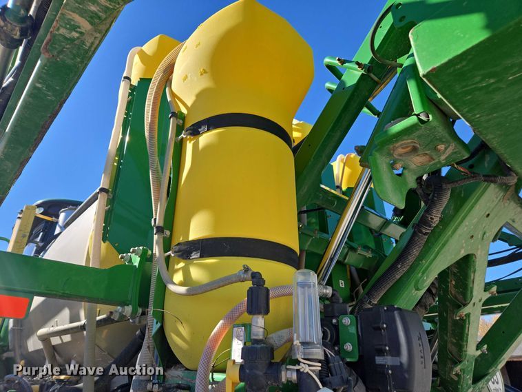 image for item EV5495 2016 John Deere R4045 sprayer