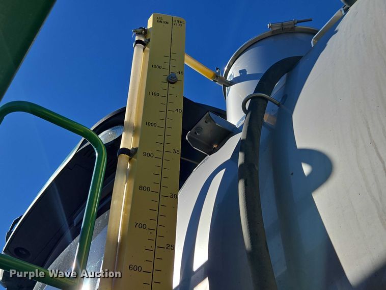 image for item EV5495 2016 John Deere R4045 sprayer