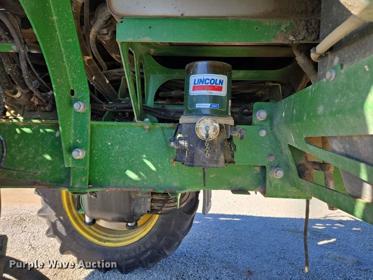 image for item EV5495 2016 John Deere R4045 sprayer