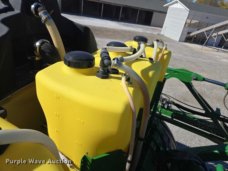 image for item EV5495 2016 John Deere R4045 sprayer