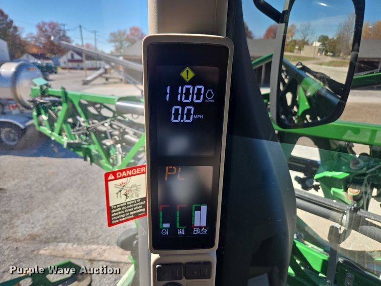 image for item EV5495 2016 John Deere R4045 sprayer