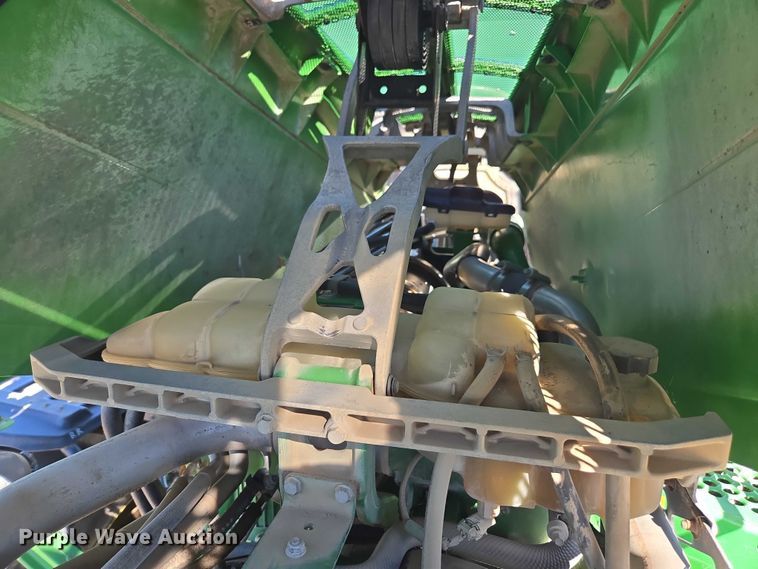 image for item EV5495 2016 John Deere R4045 sprayer