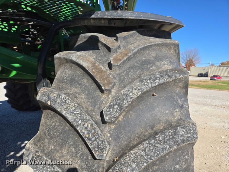 image for item EV5495 2016 John Deere R4045 sprayer