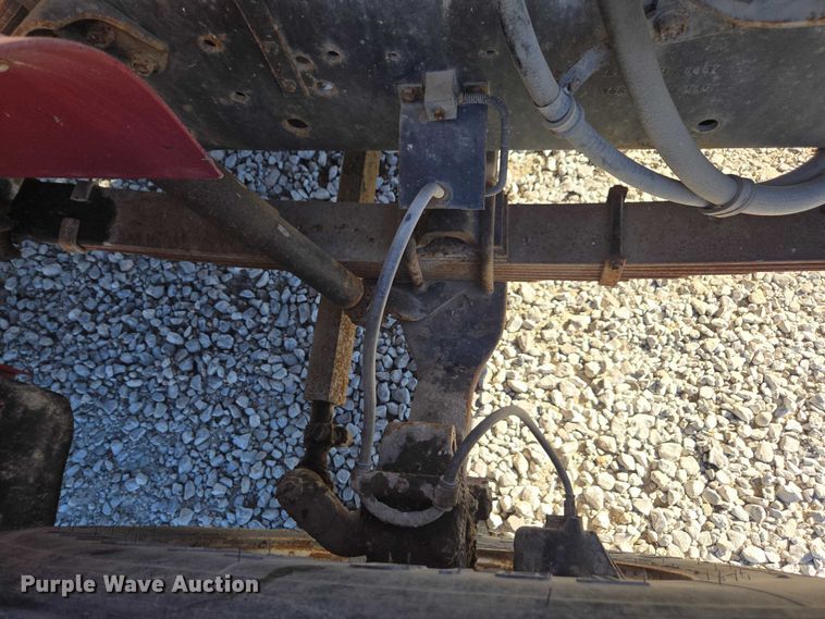 image for item EV5496 1990 International 4900 tank truck