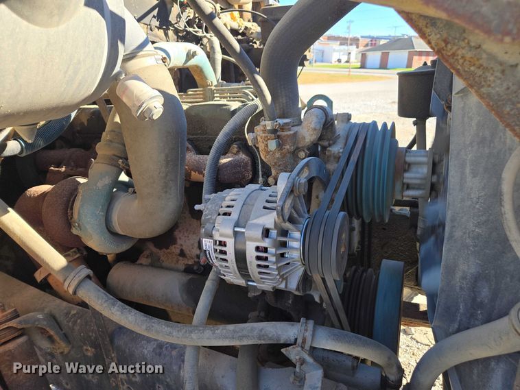 image for item EV5496 1990 International 4900 tank truck