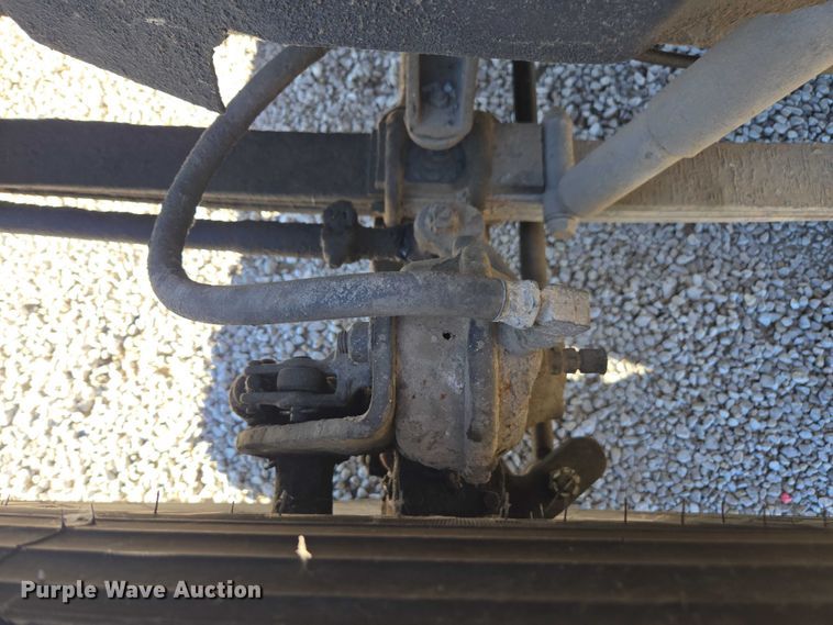 image for item EV5497 1992 International 9400 tank truck