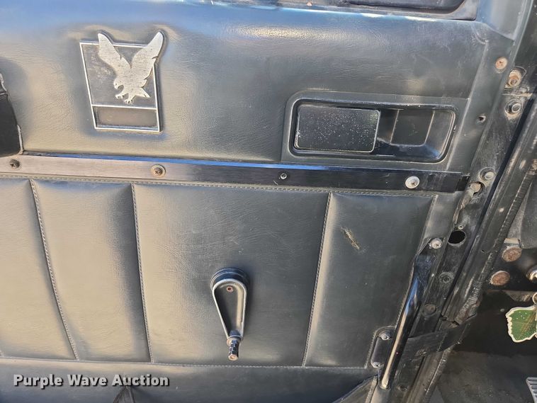 image for item EV5497 1992 International 9400 tank truck