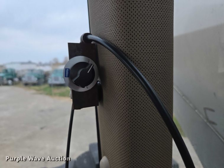 image for item EV5499 2012 John Deere 4940 spreader