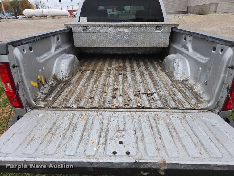 image for item EV5500 2013 Chevrolet Silverado 2500HD LT Ext. Cab pickup truck