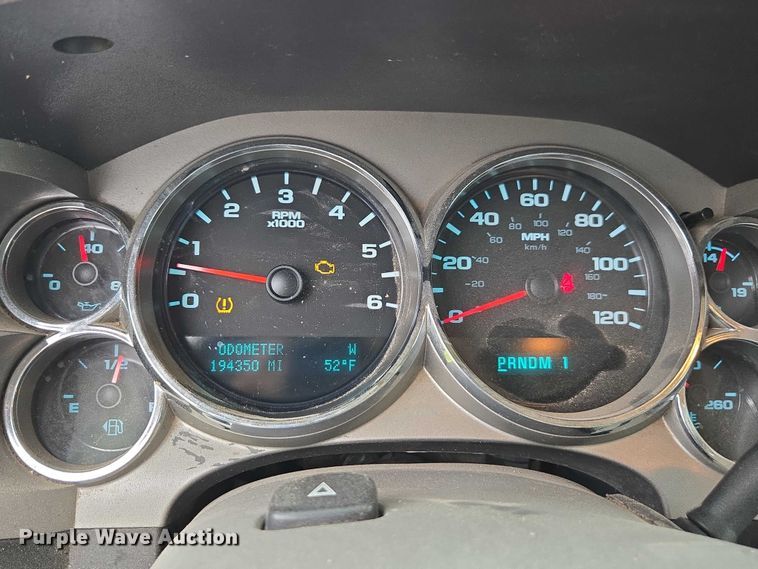 image for item EV5500 2013 Chevrolet Silverado 2500HD LT Ext. Cab pickup truck