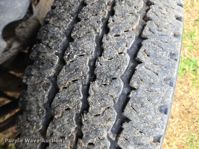 image for item EV5500 2013 Chevrolet Silverado 2500HD LT Ext. Cab pickup truck