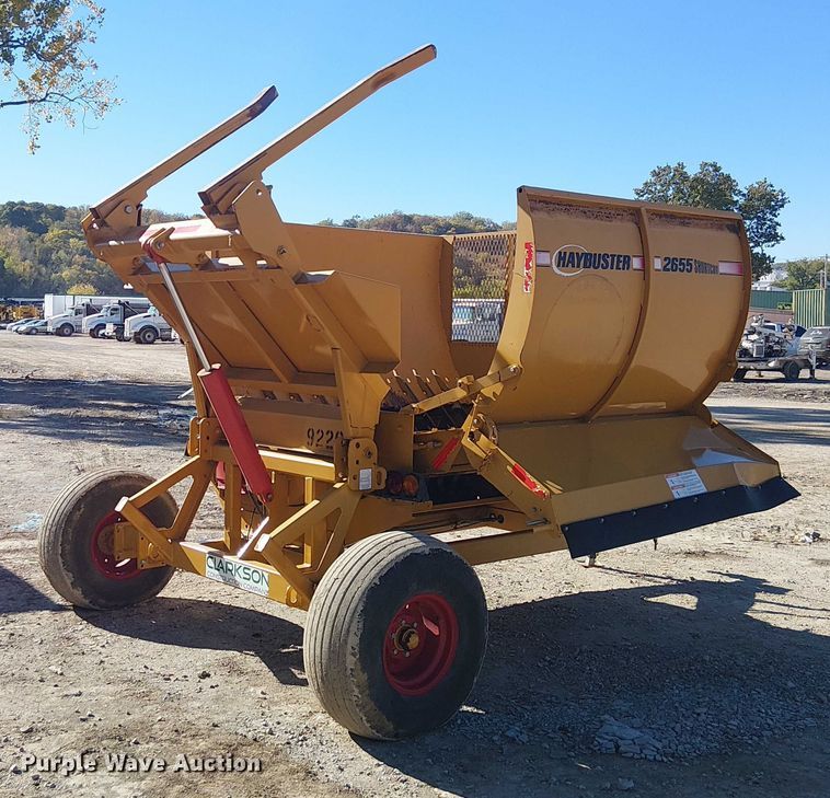 image for item FB4496 DuraTech Haybuster 2655 bale processor