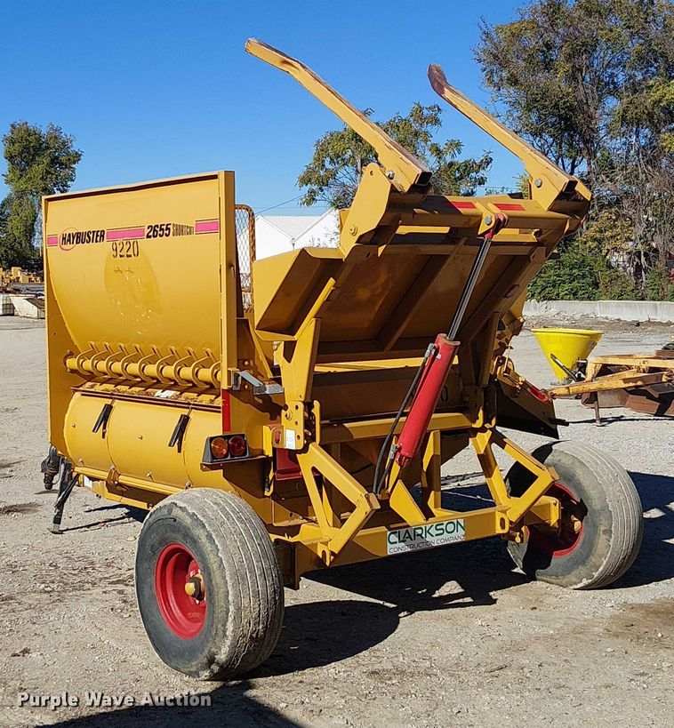 image for item FB4496 DuraTech Haybuster 2655 bale processor