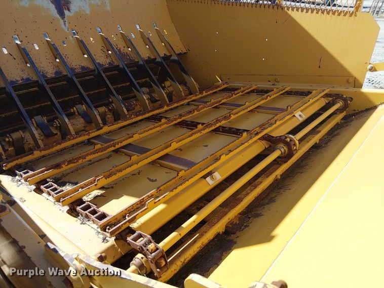 image for item FB4496 DuraTech Haybuster 2655 bale processor