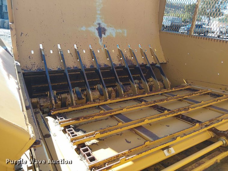 image for item FB4496 DuraTech Haybuster 2655 bale processor