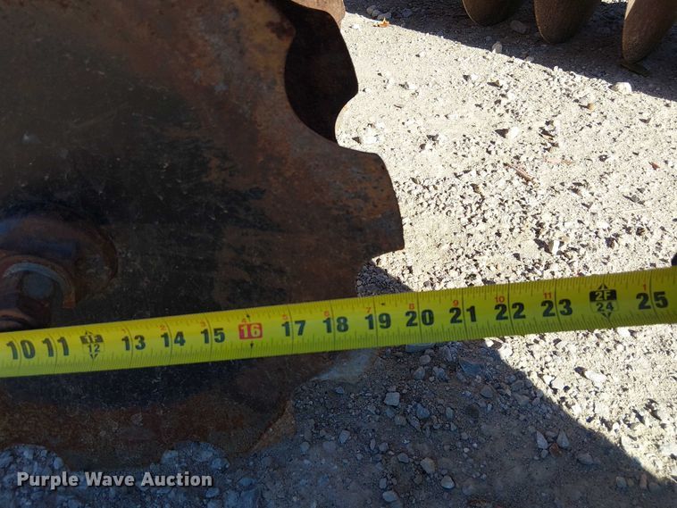 image for item FB4498 Land Pride DH2596 off-set disk