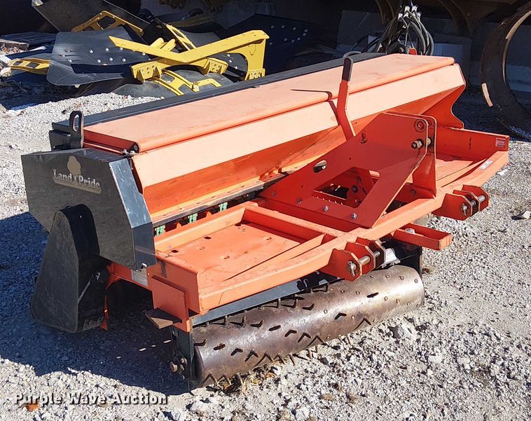 image for item FB4501 Land Pride seeder