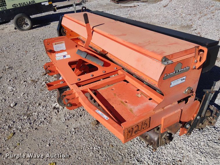 image for item FB4501 Land Pride seeder