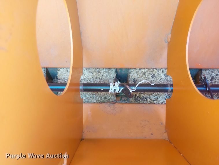 image for item FB4501 Land Pride seeder