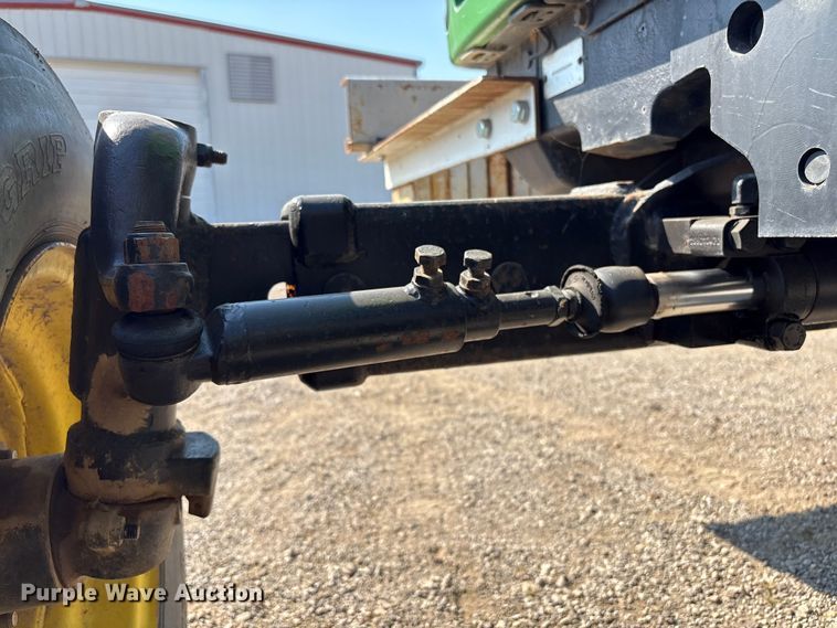 image for item FI0009 2005 John Deere 5303 tractor