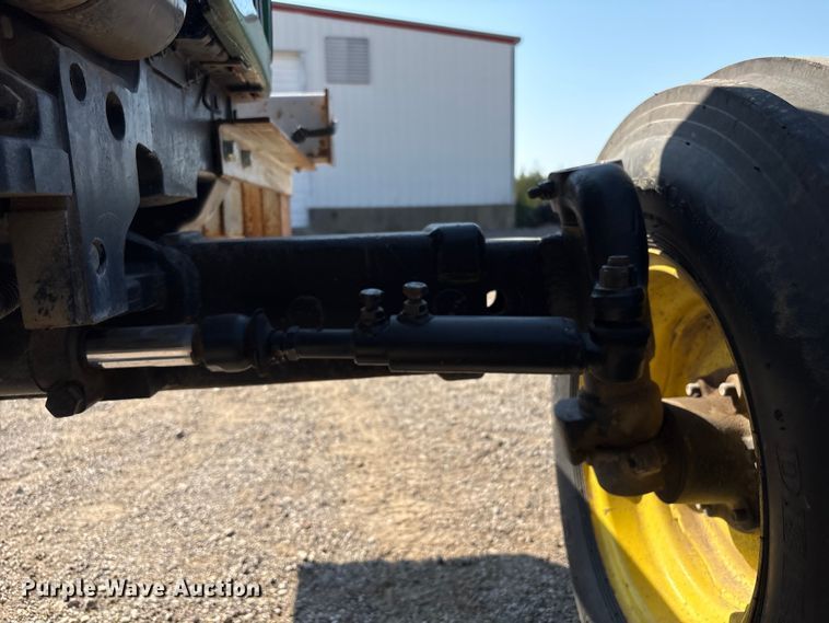 image for item FI0009 2005 John Deere 5303 tractor